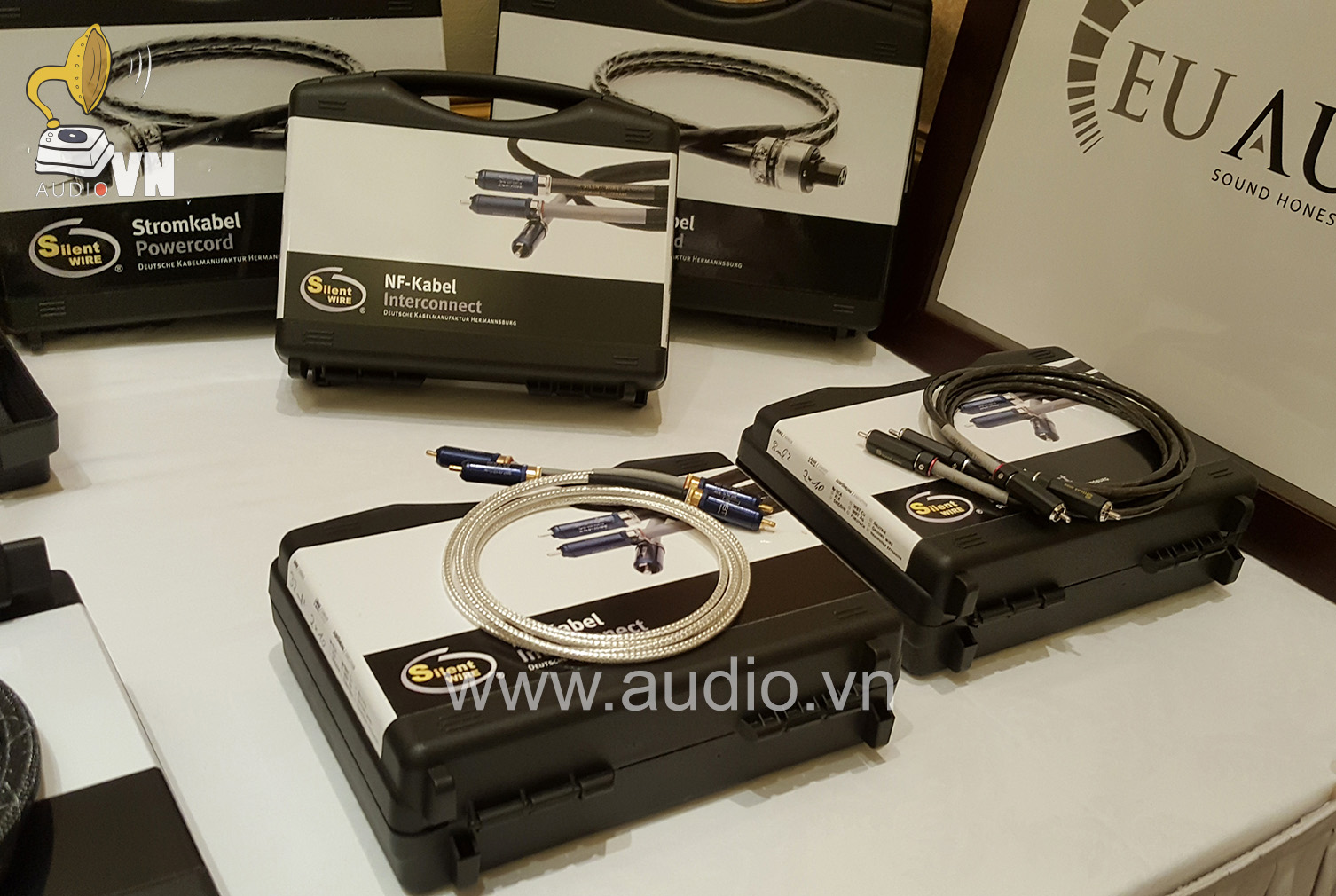 Câble Audio RCA Silent Wire Série 4 Mk2 - 1 Mètre - Haute Fidélité - Neuf