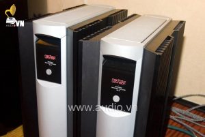 Mark Levinson Pre-amplifier Nº52