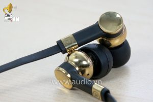 Master & Dynamic ME05