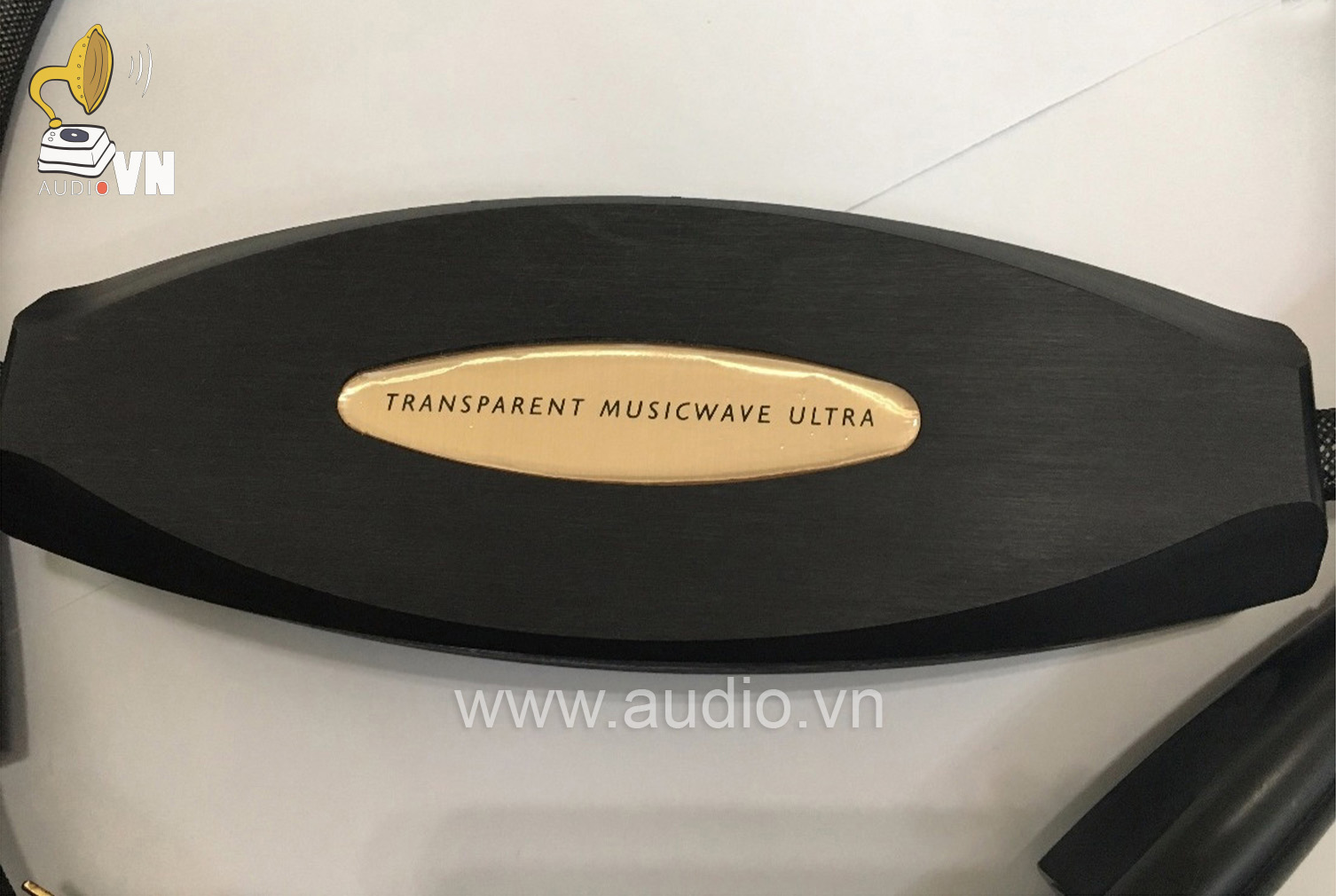 Transparent ULTRA Speaker Cable – 8 FT
