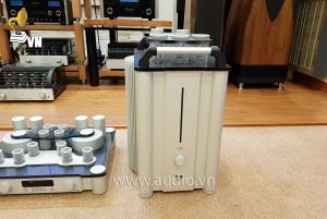 T+A Power Amplifier M10