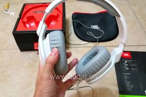 JBL J88A